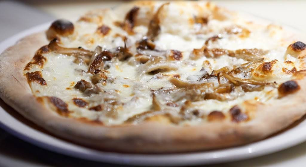 La Grange Urbaine | restaurant | 1866 Boulevard des Laurentides, Laval, QC H7M 2P9, Canada | 4506691609 OR +1 450-669-1609