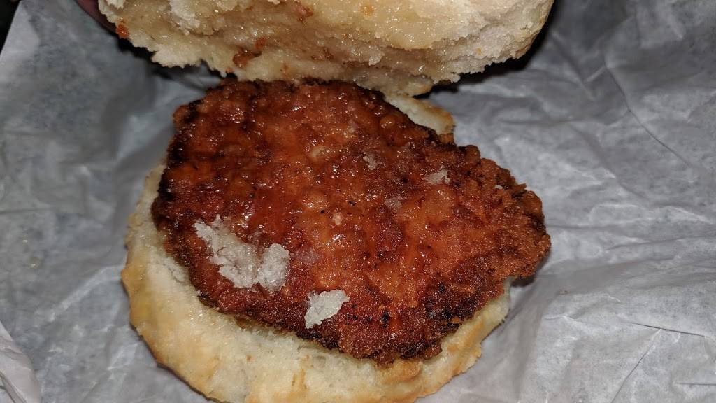 Hardees | restaurant | US-60, Rainelle, WV 25962, USA | 3044386140 OR +1 304-438-6140