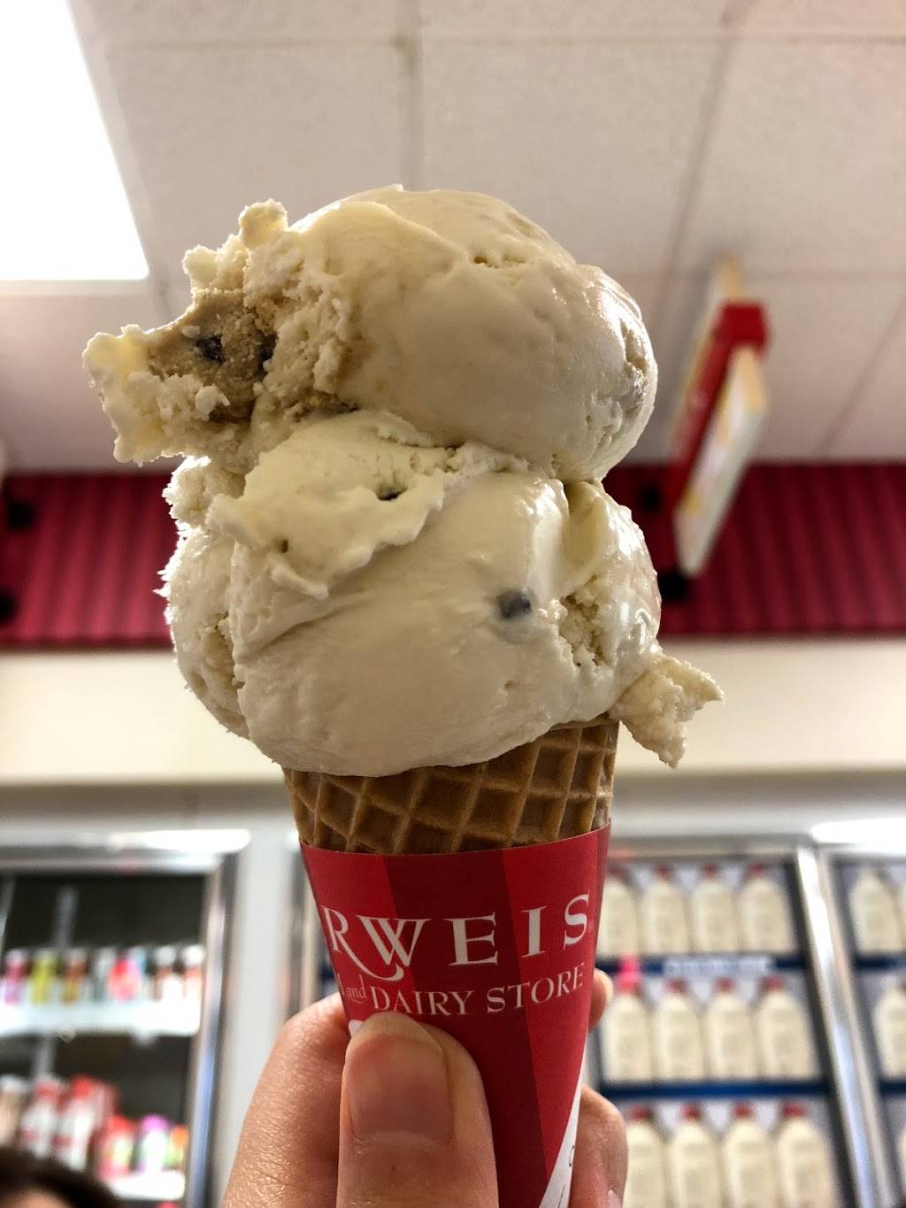 Oberweis Ice Cream and Dairy Store | restaurant | 80 E Northwest Hwy, Mt Prospect, IL 60056, USA | 8475776100 OR +1 847-577-6100