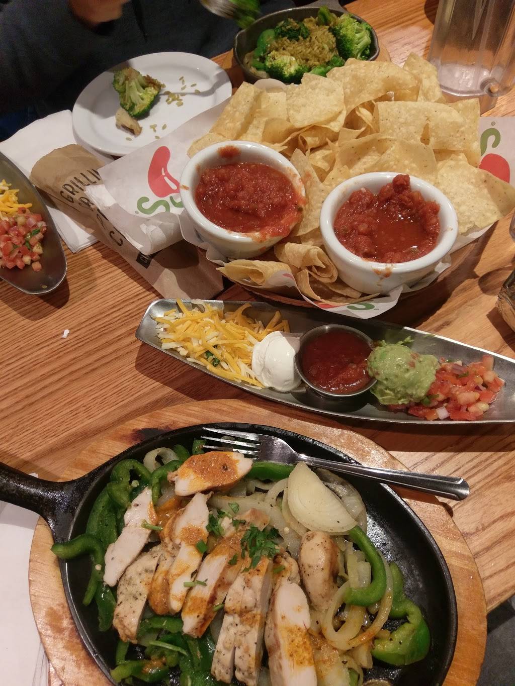 Chilis Grill & Bar | meal takeaway | 6195 S Westnedge Ave, Portage, MI 49002, USA | 2693240560 OR +1 269-324-0560