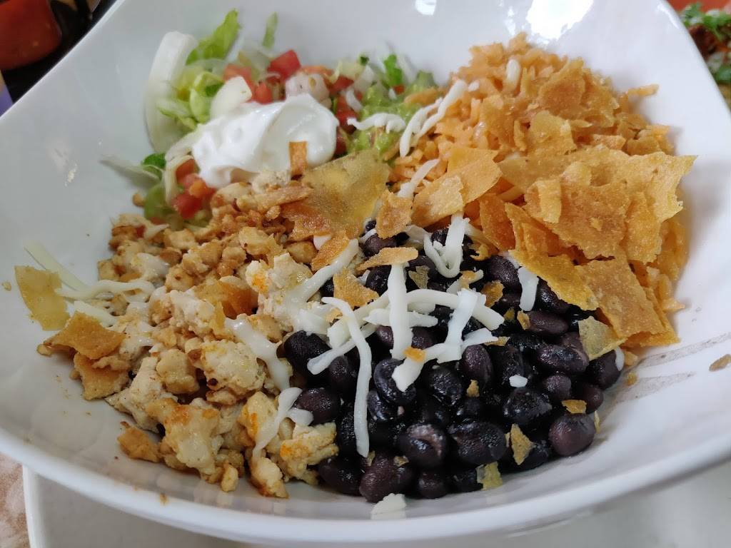 Huaraches Moroleon | restaurant | 805 Philo Rd, Urbana, IL 61801, USA | 2173446772 OR +1 217-344-6772