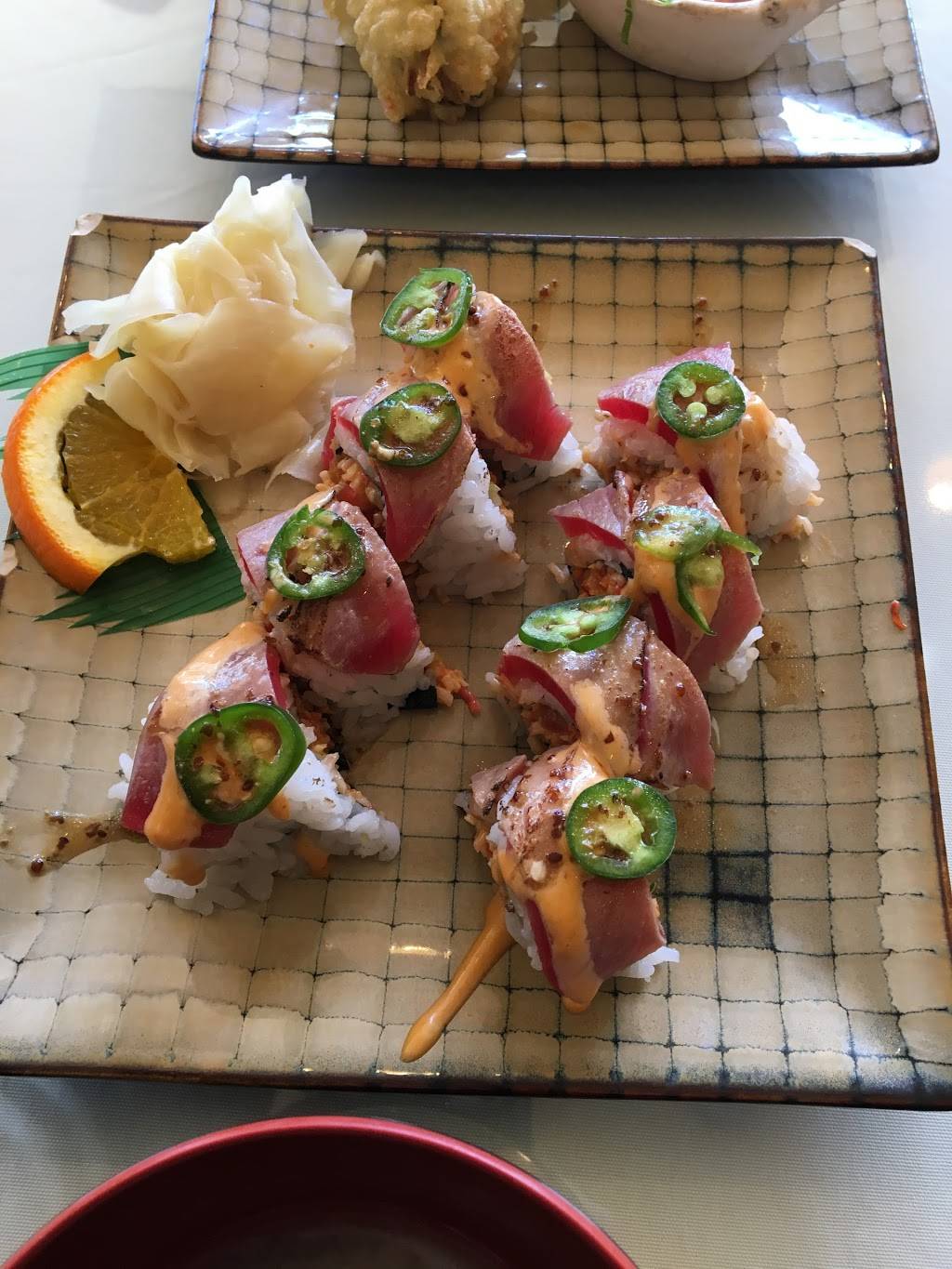 Roll Roll | restaurant | 19657 1/2 Ventura Fwy, Tarzana, CA 91356, USA | 8183420007 OR +1 818-342-0007