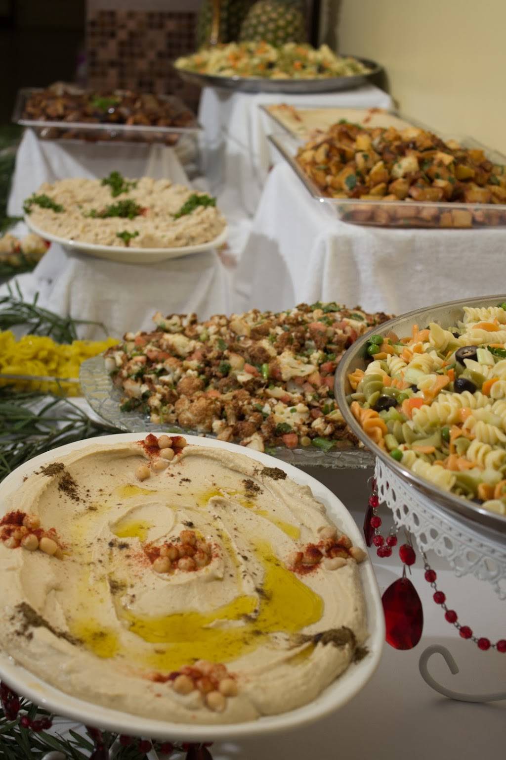 The Vault Anaheim | restaurant | 2951 W Ball Rd, Anaheim, CA 92804, USA | 7142521111 OR +1 714-252-1111