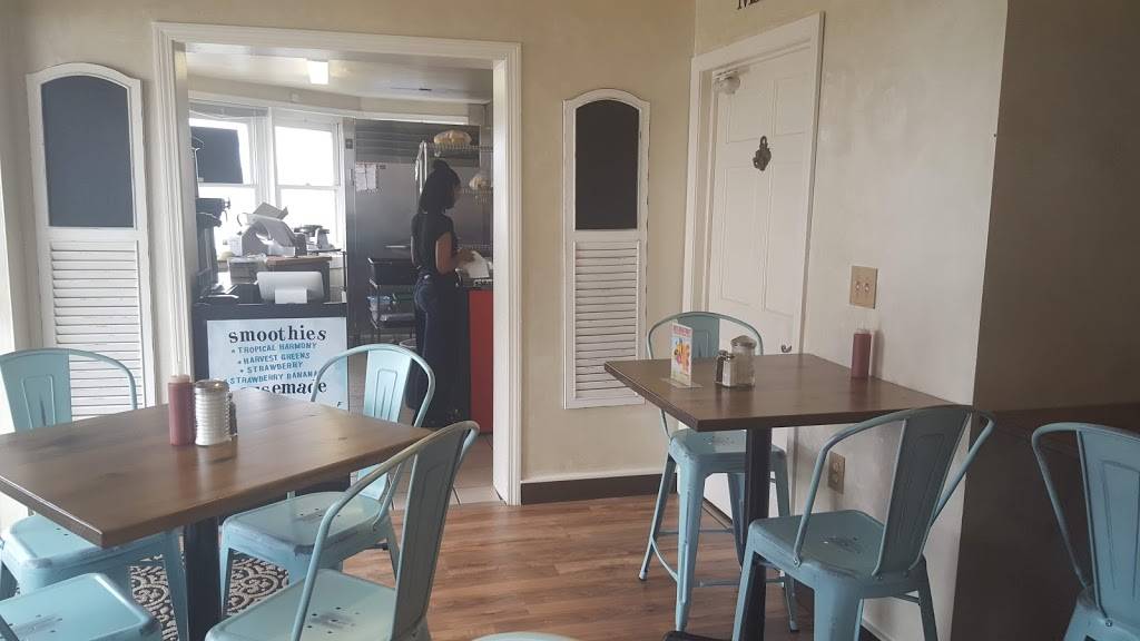 EAT | restaurant | 609 Page Blvd, Springfield, MA 01104, USA | 4132760040 OR +1 413-276-0040