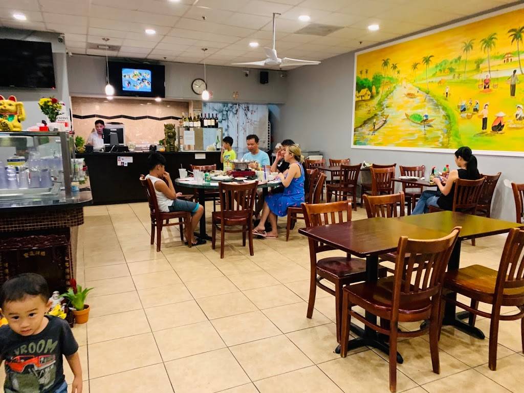 Mama Lau va Oc | restaurant | 5038 W Colonial Dr, Orlando, FL 32808, USA | 4083379999 OR +1 408-337-9999