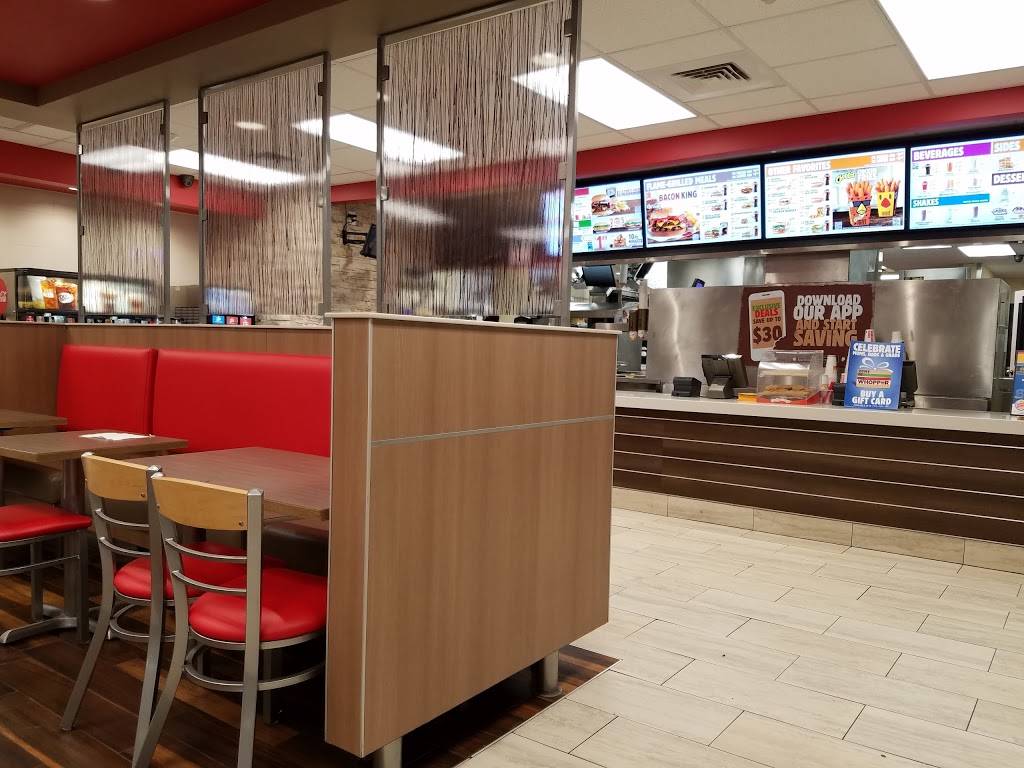 Burger King | restaurant | 401 E Roosevelt Rd, Lombard, IL 60148, USA | 6303177780 OR +1 630-317-7780
