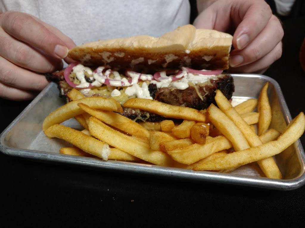 The Stellar Hog | restaurant | 5623 Leona St, St. Louis, MO 63116, USA | 3144818448 OR +1 314-481-8448