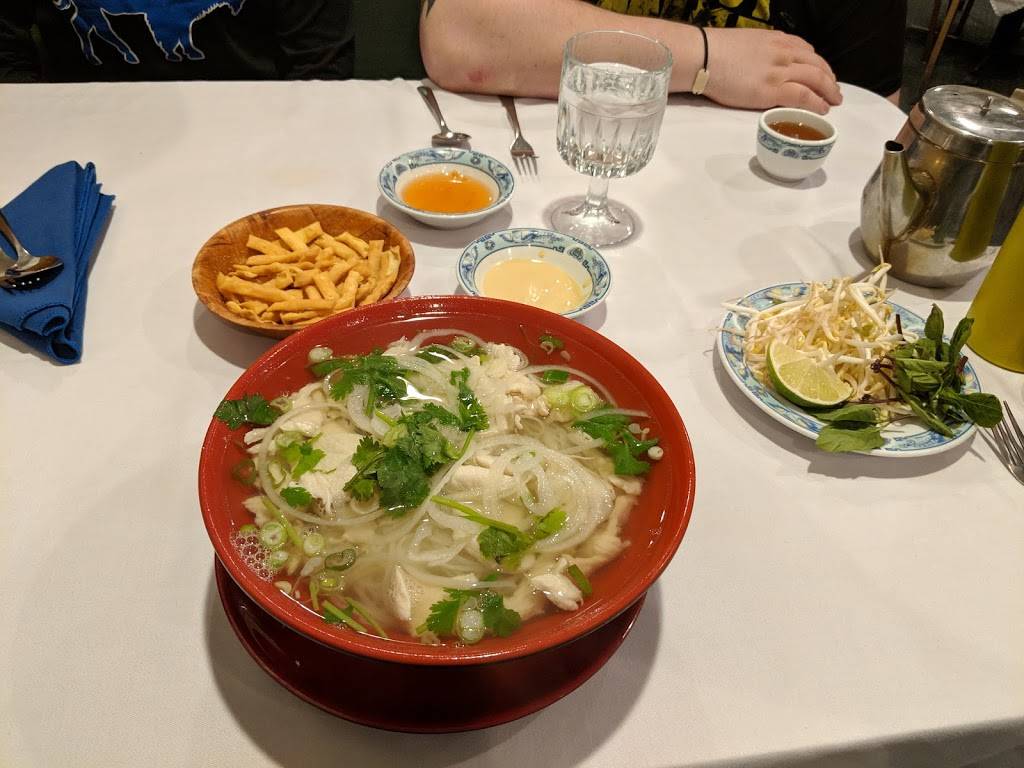 Red Pepper Chinese and Vietnamese Cuisine | restaurant | 3910 Maple Rd, Amherst, NY 14226, USA | 7168313878 OR +1 716-831-3878