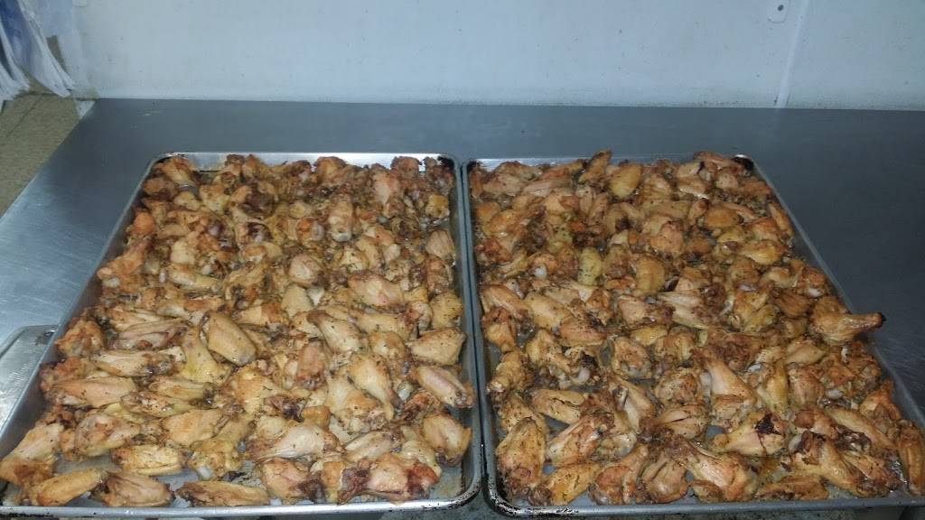 Town Center Pizzeria | restaurant | 158 Thalia Village Shoppes, Virginia Beach, VA 23452, USA | 7572275878 OR +1 757-227-5878