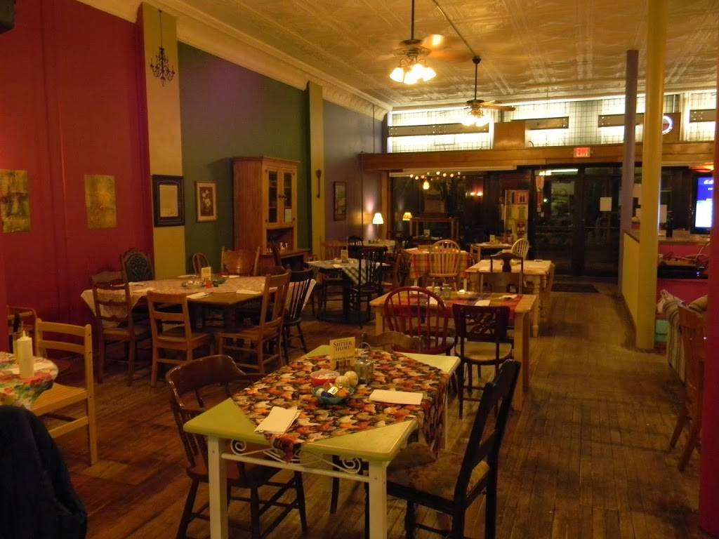 On The Square LLC (formerly Hartmans Variety) | meal takeaway | 121 Alfred St, Athens, WI 54411, USA | 7152577474 OR +1 715-257-7474