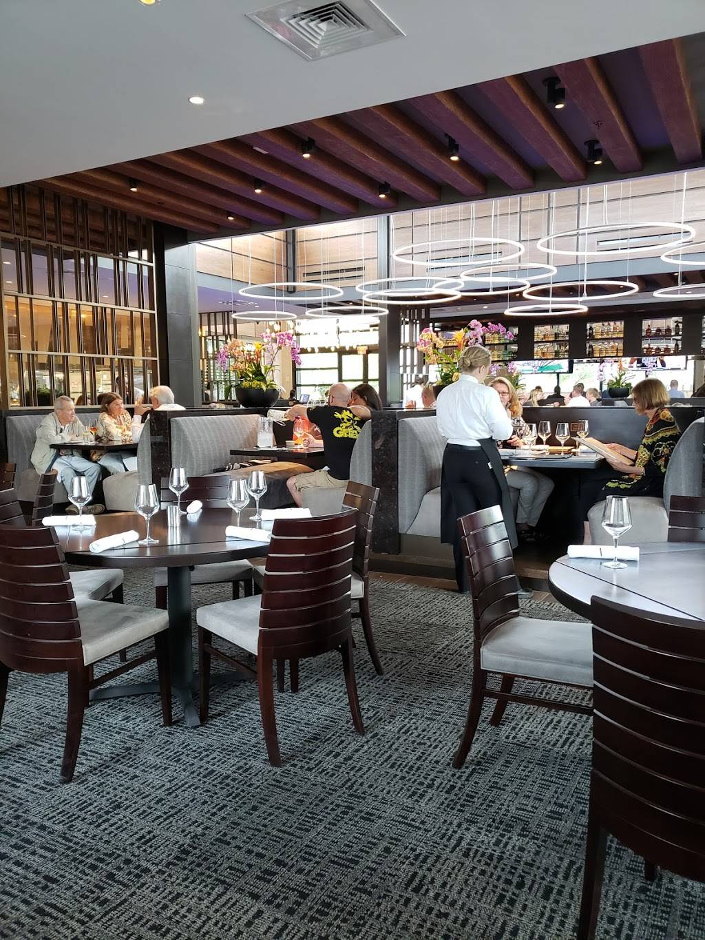 KALUZ RESTAURANT | restaurant | 2025 Wellington Green Dr, Wellington, FL 33414, USA | 5617845500 OR +1 561-784-5500