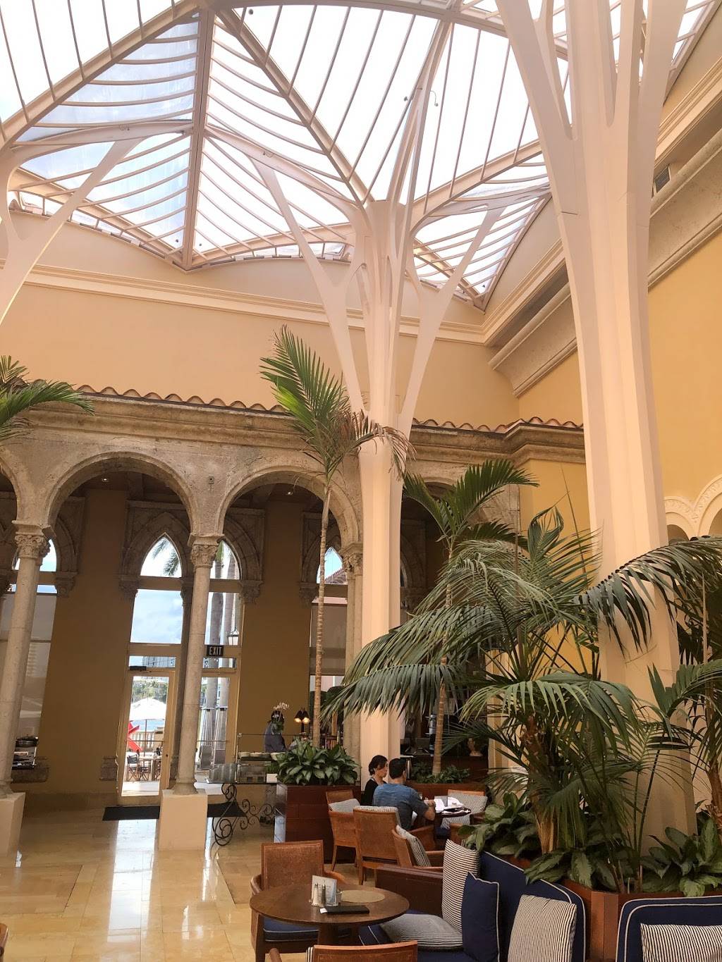 Bar Luna | restaurant | 501 E Camino Real, Boca Raton, FL 33432, USA | 5614473000 OR +1 561-447-3000