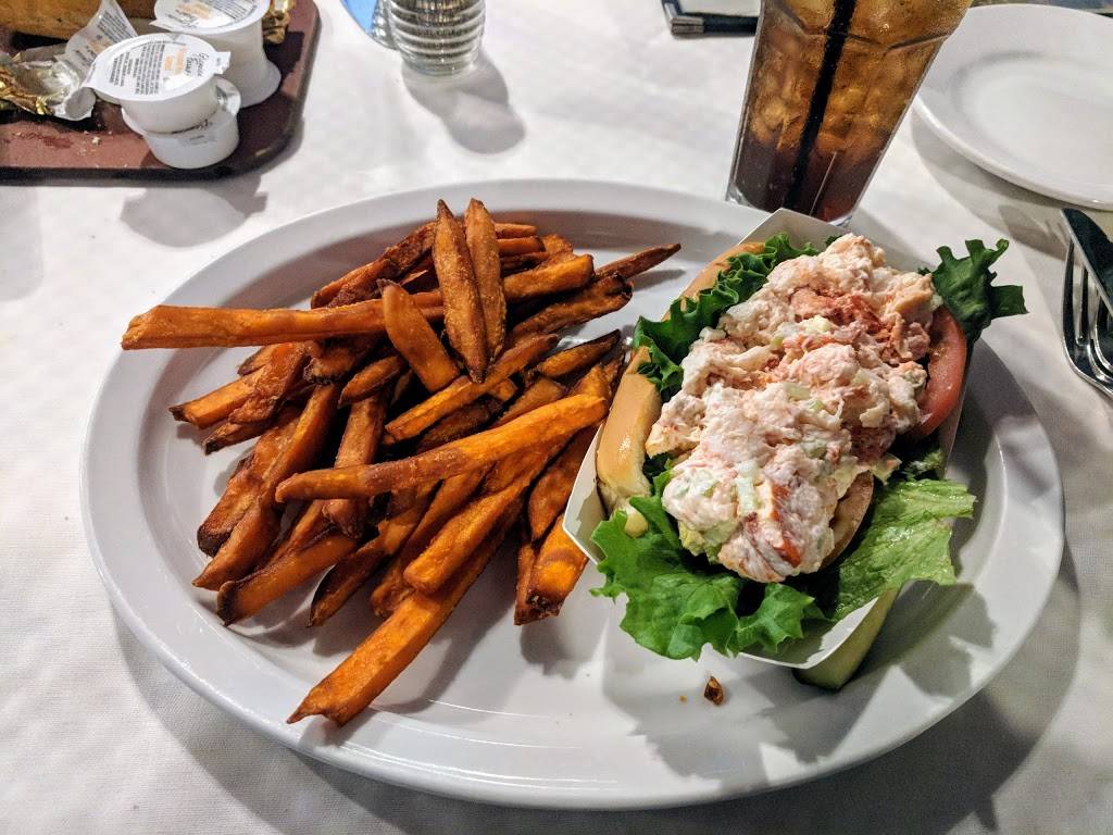 Nantucket Grill-Durham | bakery | 5826 Fayetteville Rd #101, Durham, NC 27713, USA | 9192465785 OR +1 919-246-5785