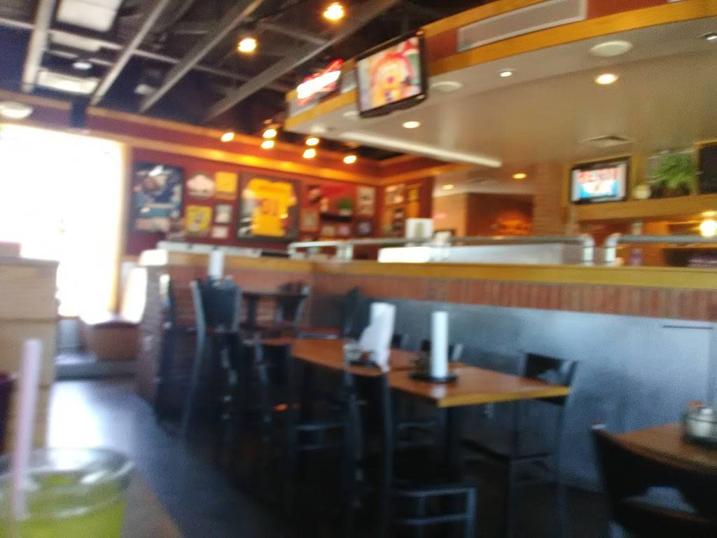 Pizza Hut | meal takeaway | 305 Marion Rd, Princeton, KY 42445, USA | 2703657382 OR +1 270-365-7382