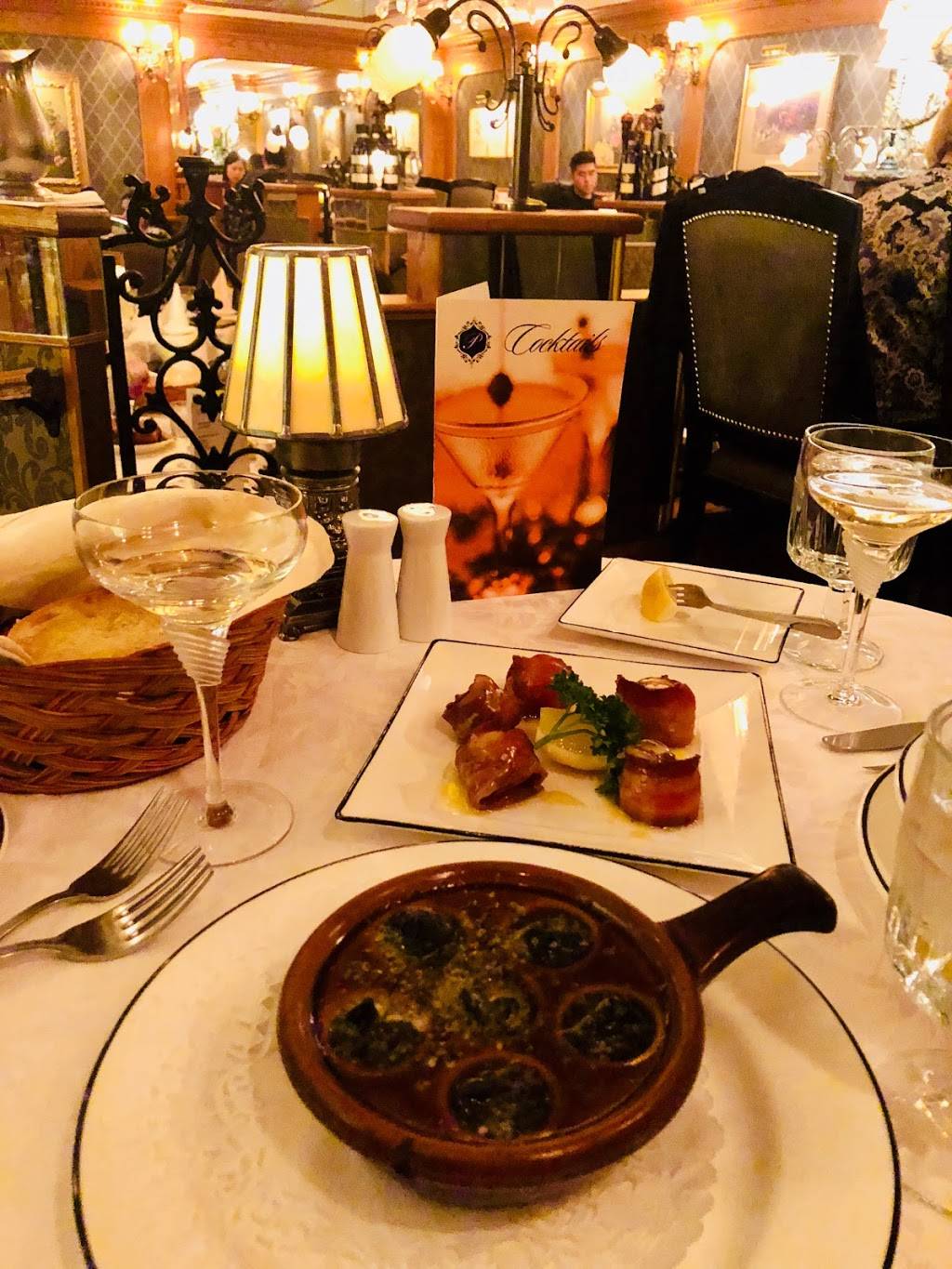 Peters Fine Dining | restaurant | 5701 Hwy 7, Markham, ON L3P 1B1, Canada | 9052949039 OR +1 905-294-9039