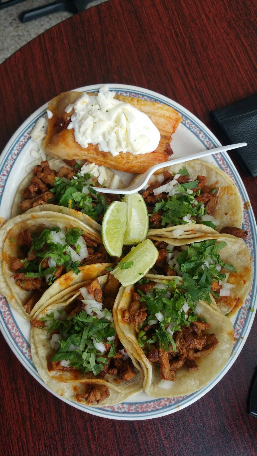 Los Jarritos Bar and Grill | restaurant | 836 2nd St, Lasalle, IL 61301, USA | 8152201840 OR +1 815-220-1840