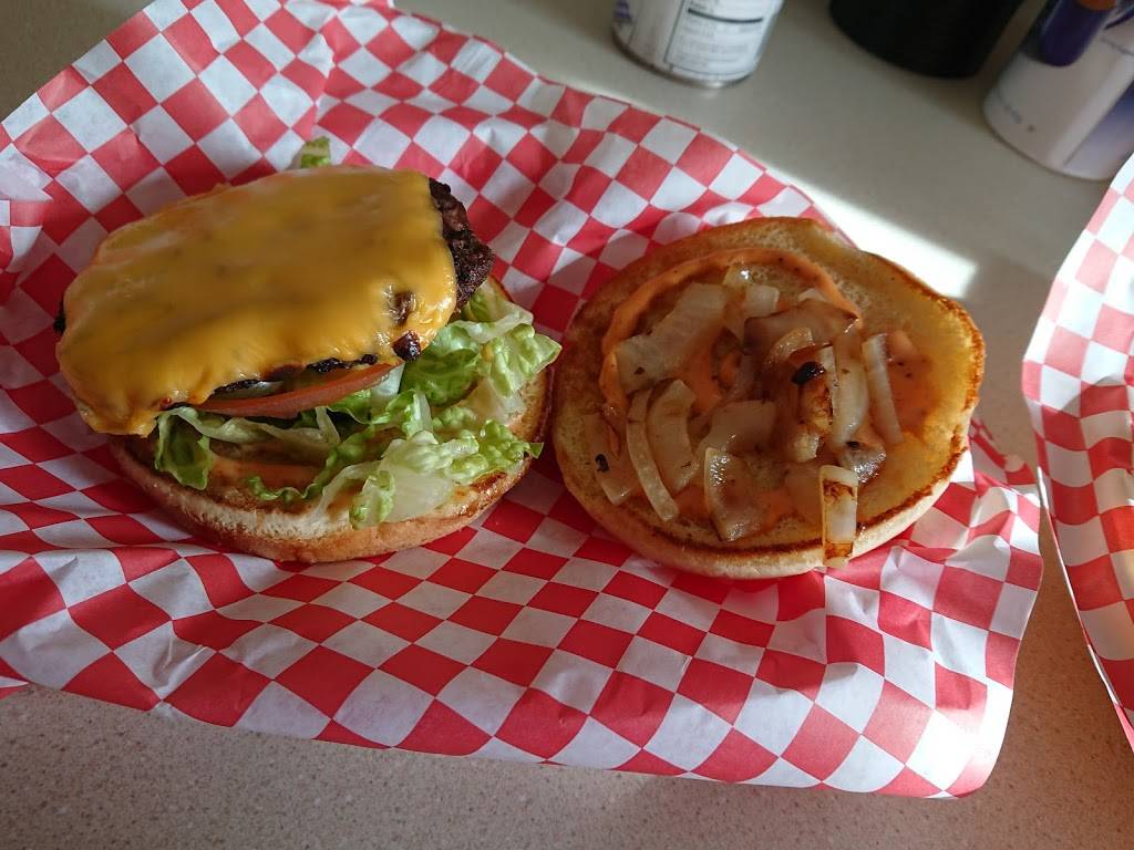 BnB Burgers N Beyond | restaurant | 1704 Galveston Ave, Fort Worth, TX 76110, USA | 6827032111 OR +1 682-703-2111