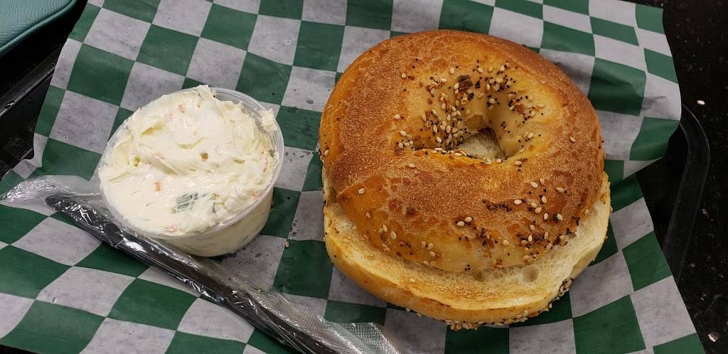 Bronx Bagel & Deli | restaurant | 230 S Powerline Rd, Deerfield Beach, FL 33442, USA | 7542277276 OR +1 754-227-7276