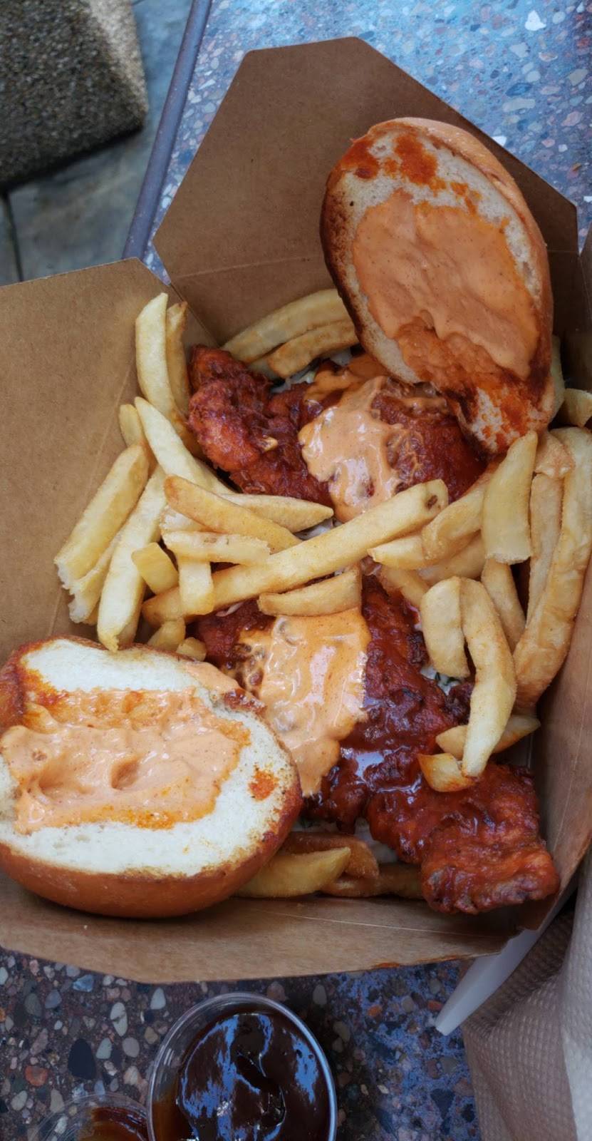 Hangry Moons | restaurant | 970 Gayley Ave, Los Angeles, CA 90024, USA | 2133491253 OR +1 213-349-1253