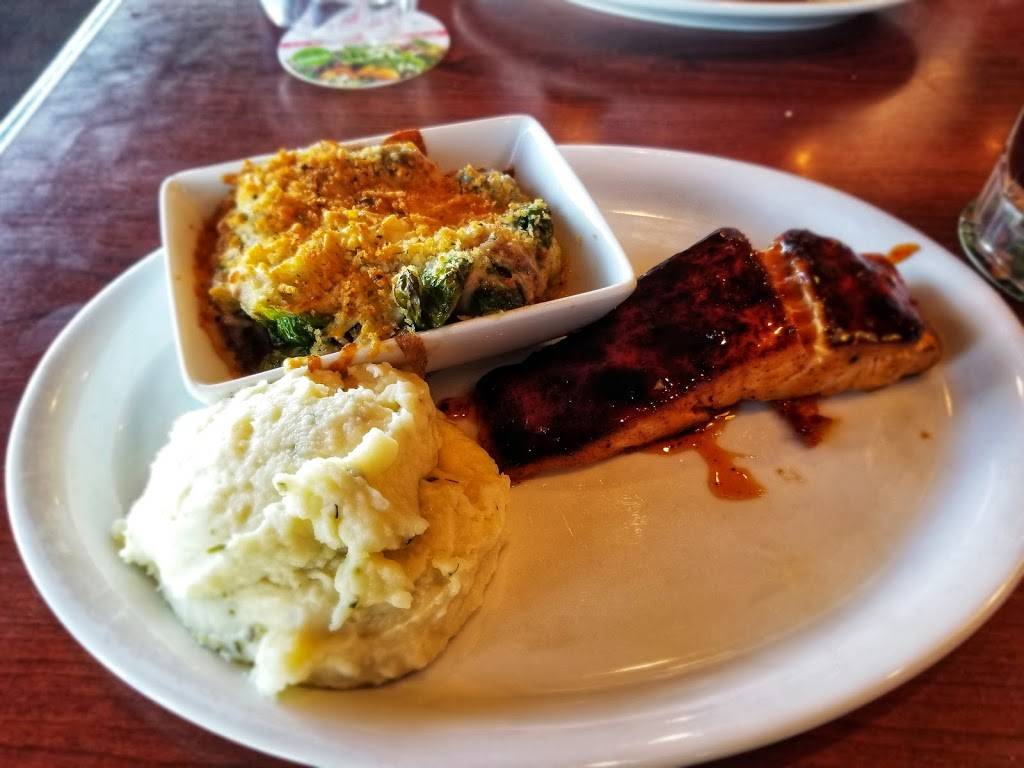 Ruby Tuesday | restaurant | 3451 US-41, Terre Haute, IN 47802, USA | 8122385200 OR +1 812-238-5200