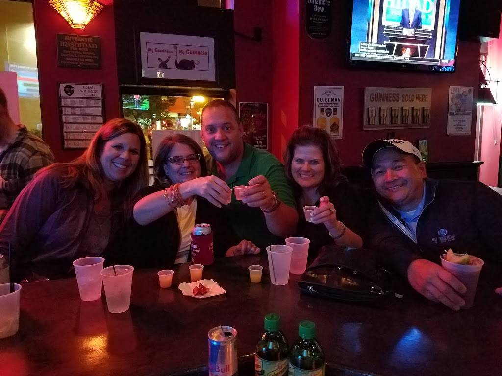 The Helm Bar | restaurant | 108 3rd St N, La Crosse, WI 54601, USA | 6087826324 OR +1 608-782-6324