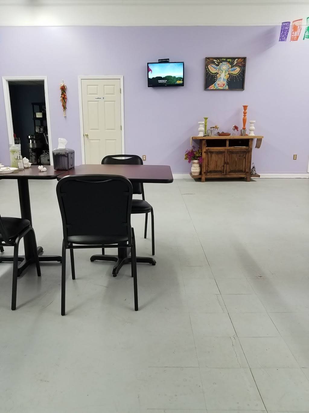 Seguras Taqueria | restaurant | 40 Comas St, Baxley, GA 31513, USA | 9127858178 OR +1 912-785-8178