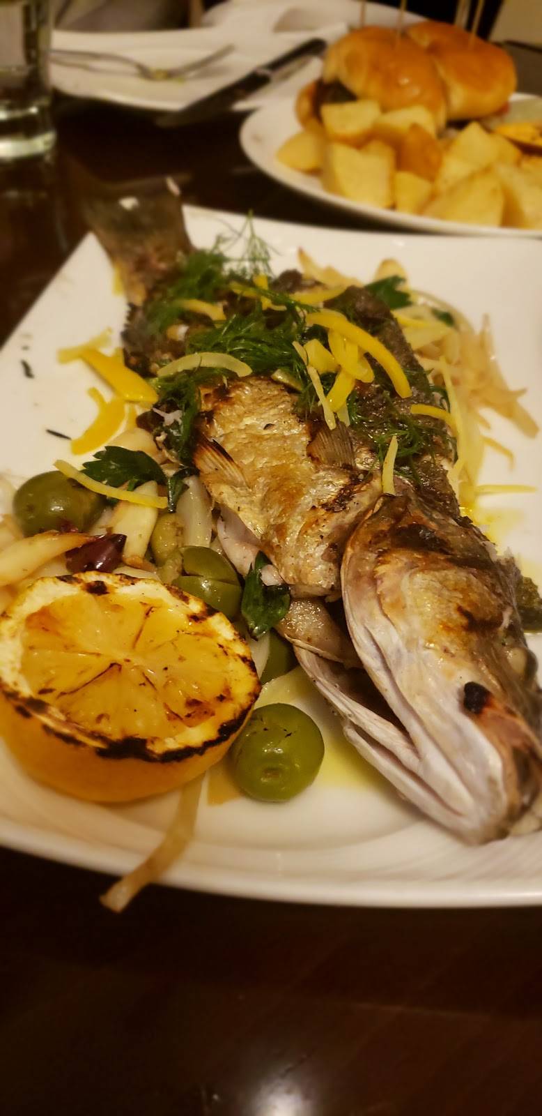 Amoura | restaurant | 713 Linden Ave, South San Francisco, CA 94080, USA | 6507546891 OR +1 650-754-6891