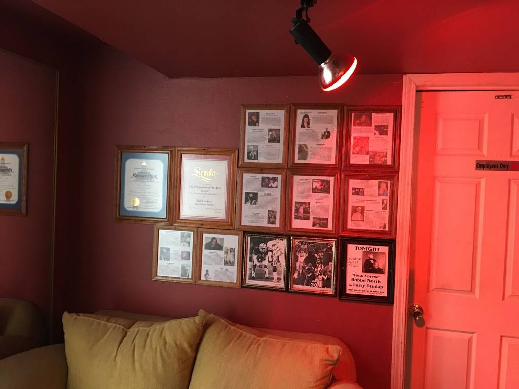 Main Street Bistro Piano Bar-Cabaret | restaurant | 16280 Main St, Guerneville, CA 95446, United States | 7078690501 OR +1 707-869-0501