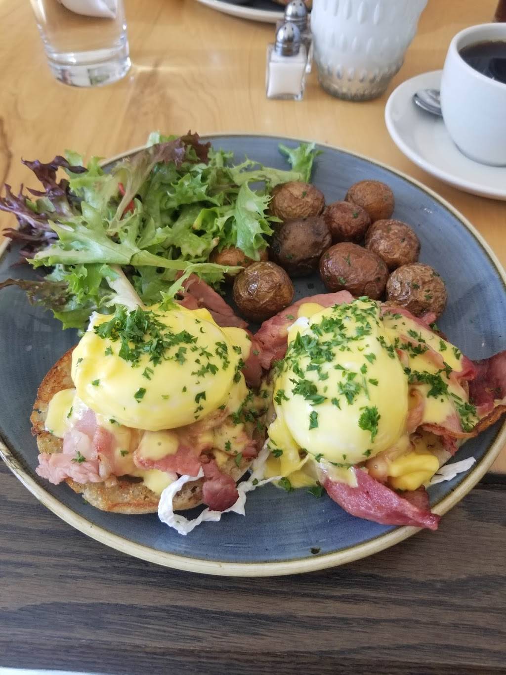 Cadre Restaurant | restaurant | 2540 University Ave, Madison, WI 53705, USA | 6088198555 OR +1 608-819-8555