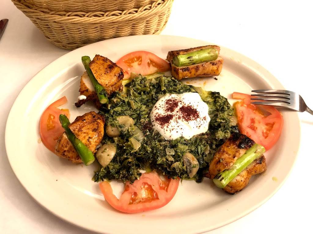 Bosphorus Istanbul Cafe | restaurant | 935 S East St, Indianapolis, IN 46225, USA | 3179741770 OR +1 317-974-1770