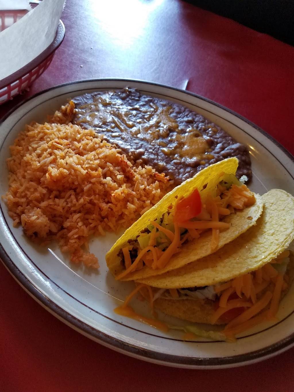 Poquito De Mexico | restaurant | 422 W Main St, Yukon, OK 73099, USA | 4053549902 OR +1 405-354-9902