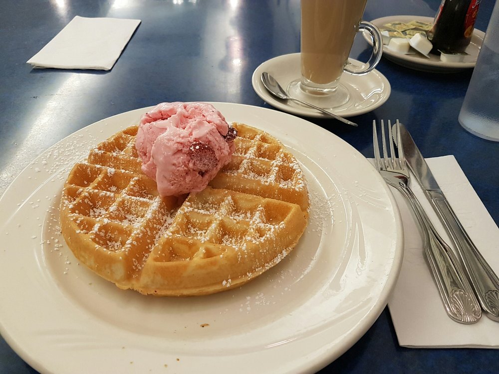 Skylight Diner | restaurant | 402 W 34th St #2321, New York, NY 10001, USA | 2122440395 OR +1 212-244-0395