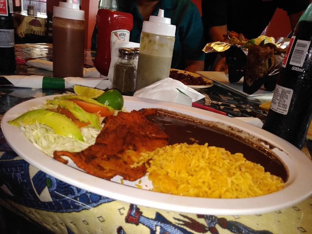 Mi Lindo Oaxaca Restaurant | restaurant | 607 N Willomet Ave, Dallas, TX 75208, USA | 2142382645 OR +1 214-238-2645