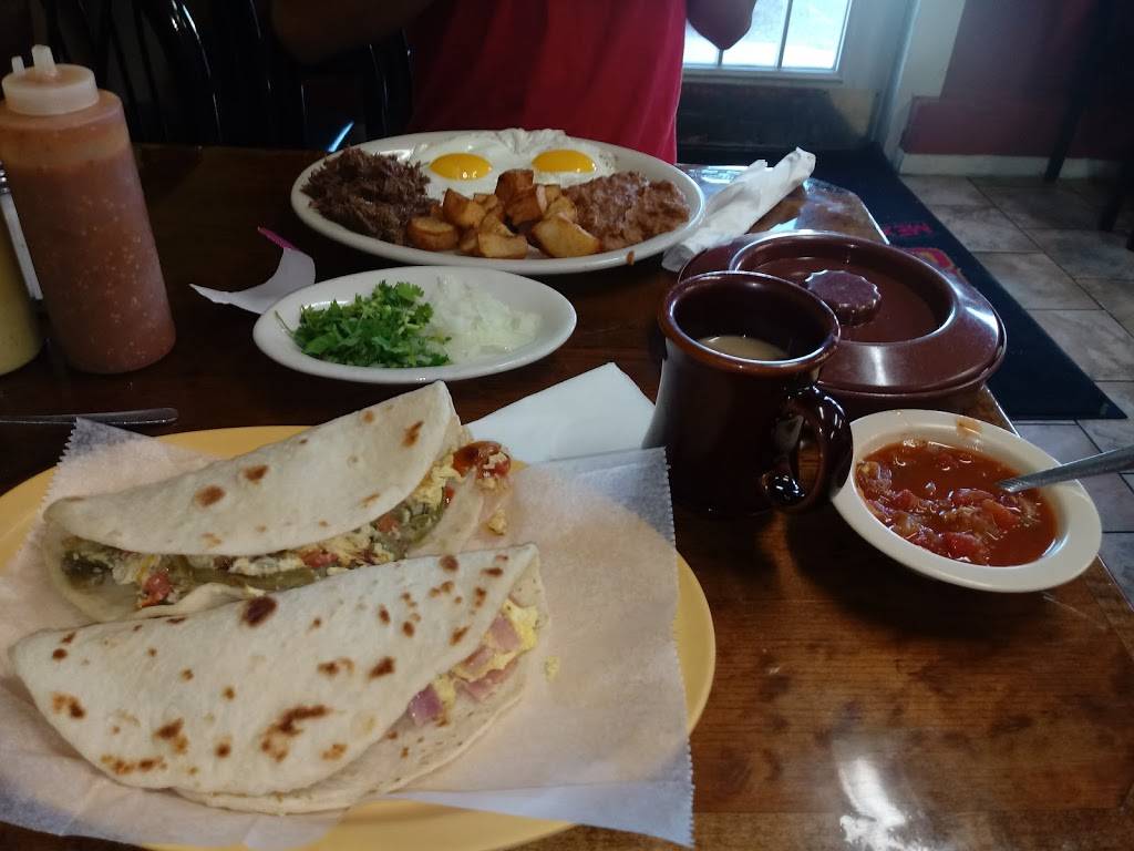 Caporal Restaurant | restaurant | Greenwood Dr, Corpus Christi, TX 78416, USA | 3613340559 OR +1 361-334-0559