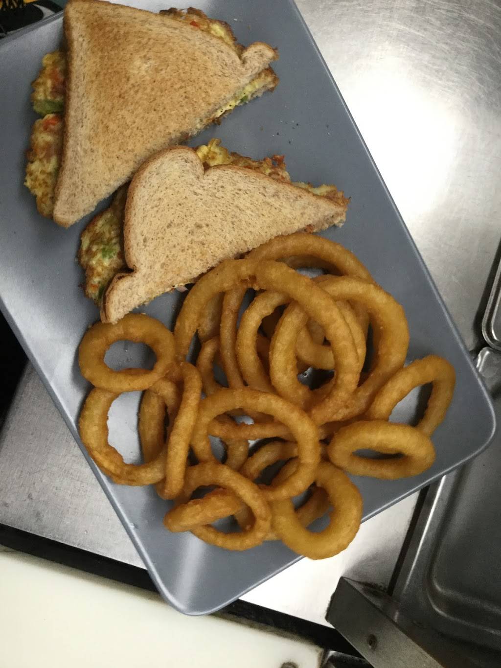 The Eagle Twins | restaurant | 954 St Clair Ave W, Toronto, ON M6E 1A1, Canada | 4165365454 OR +1 416-536-5454