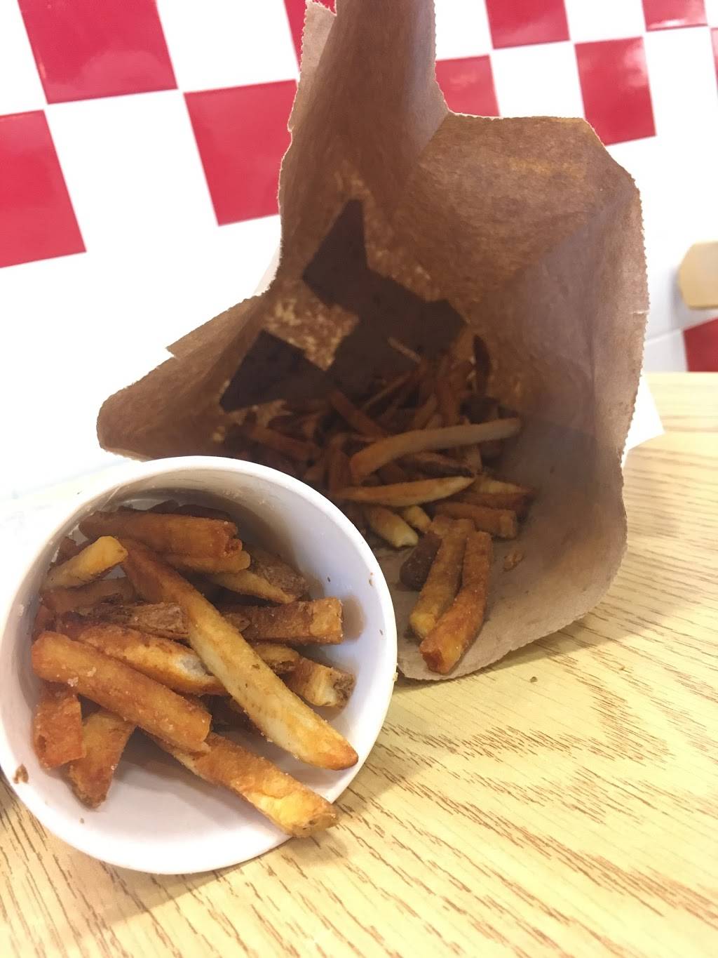 Five Guys | meal takeaway | 3601 Washtenaw Ave, Ann Arbor, MI 48104, USA | 7349715050 OR +1 734-971-5050