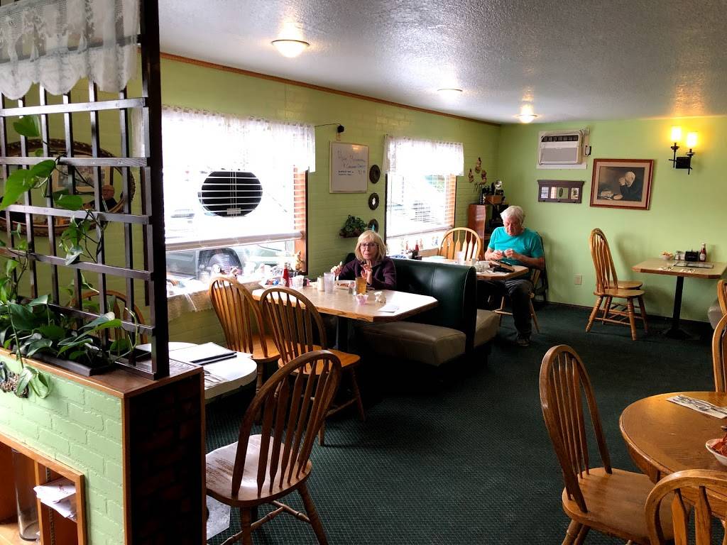 Grandmas Corner Restaurant | restaurant | 4030 US-101, Gearhart, OR 97138, USA | 5037397499 OR +1 503-739-7499