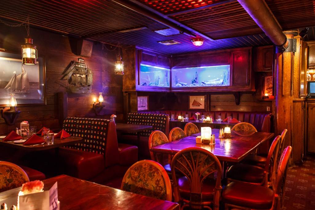 Captain Jacks | night club | 16812 Pacific Coast Hwy, Sunset Beach, CA 90742, USA | 5625922514 OR +1 562-592-2514