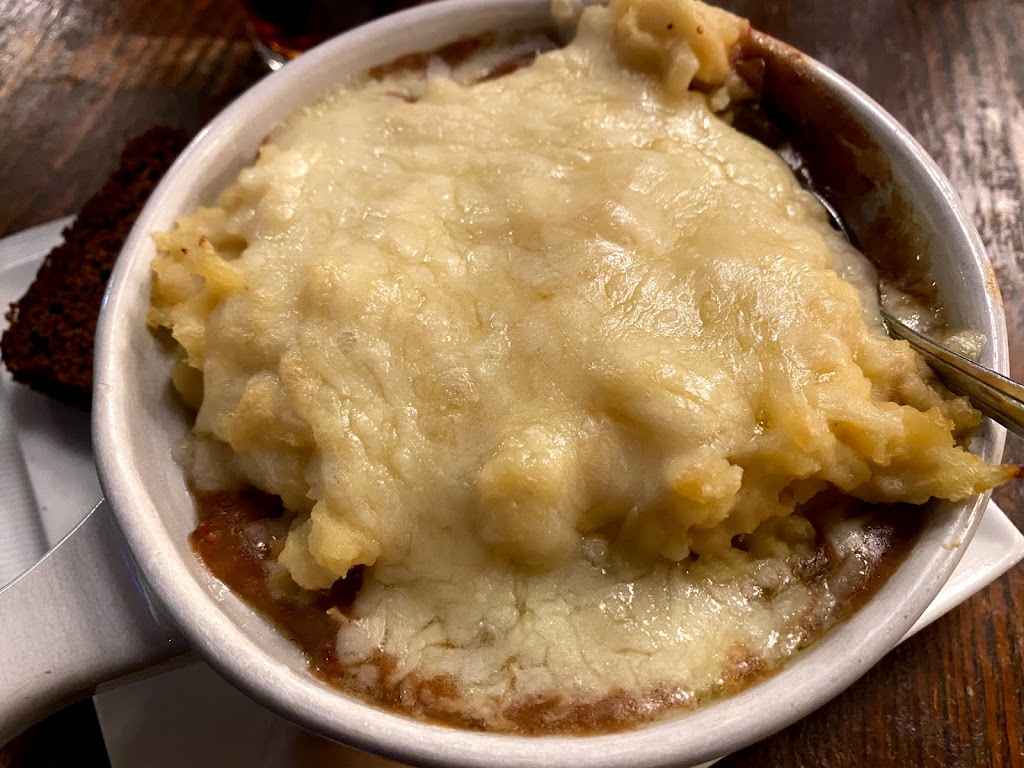 Mc Knights Irish Pub | restaurant | 685 Marketplace Plaza, Steamboat Springs, CO 80487, USA | 9708797881 OR +1 970-879-7881