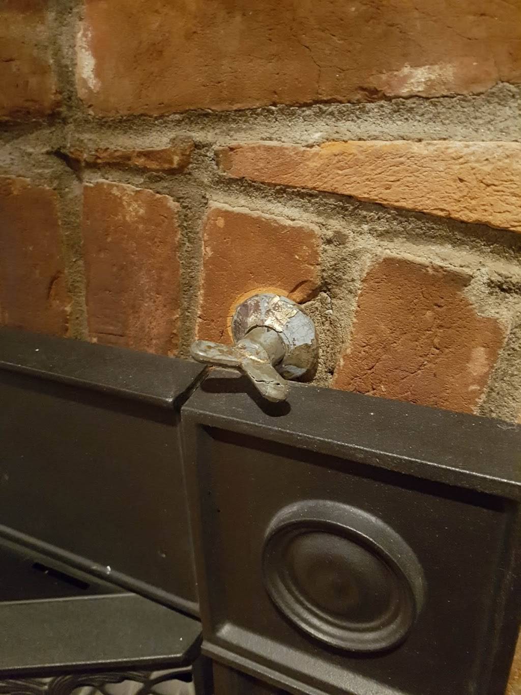 Dinkels & Paulos Restaurants | restaurant | 44 Bridge St E, Belleville, ON K8N 1L6, Canada | 6139662556 OR +1 613-966-2556