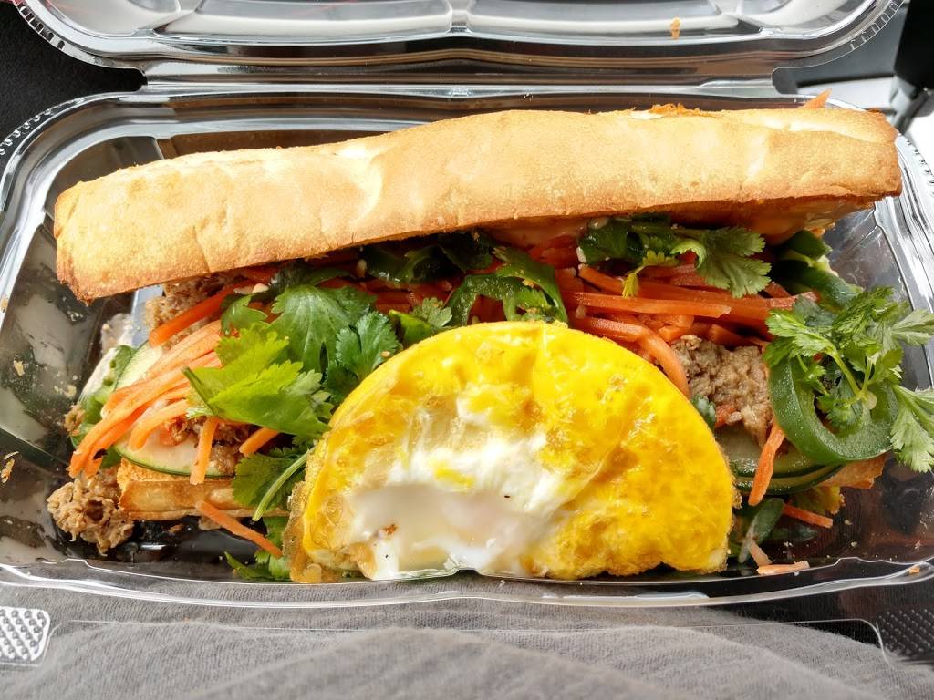 Which Wich Superior Sandwiches | restaurant | 136 S S Gary Ave, Bloomingdale, IL 60108, USA | 6302835134 OR +1 630-283-5134