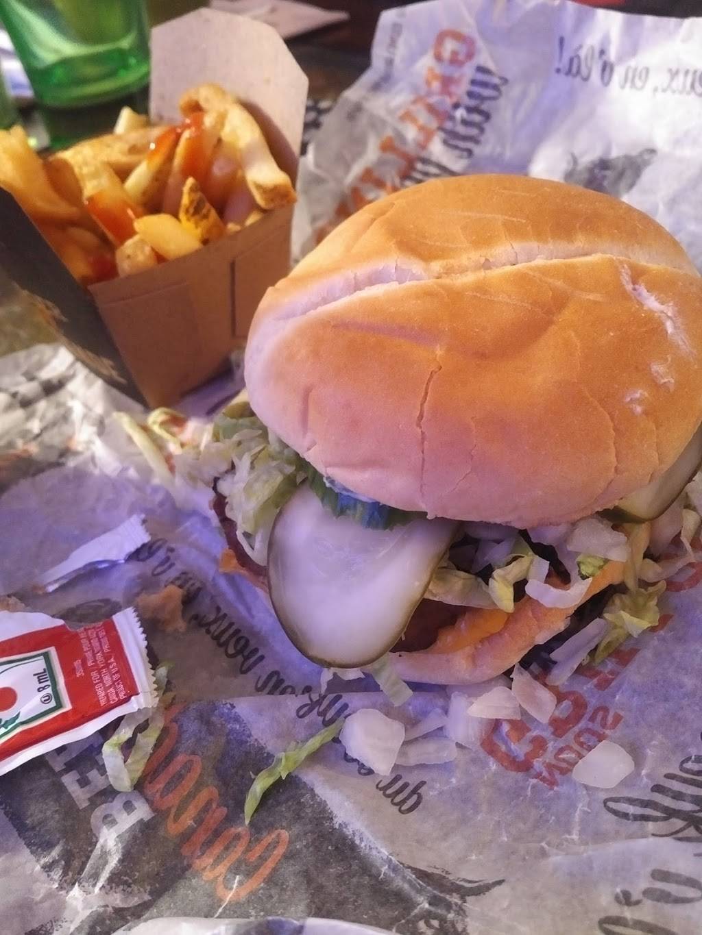 Harveys | restaurant | 1791 Avenue Rd, North York, ON M5M 3Z3, Canada | 4162562965 OR +1 416-256-2965