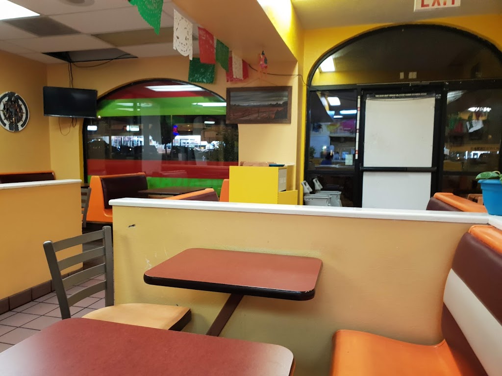 Pacos Tacos | restaurant | 33 S Lake Powell Blvd, Page, AZ 86040, USA | 9286450345 OR +1 928-645-0345