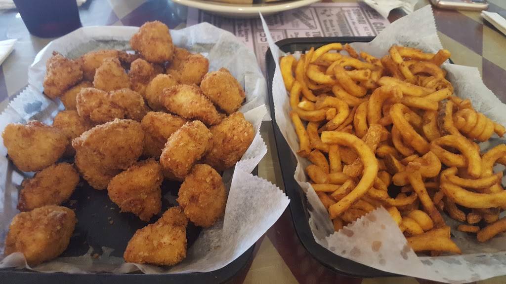 E.Bs Restaurant | restaurant | 385 Walnut St Ext, Agawam, MA 01001, USA | 4137893525 OR +1 413-789-3525