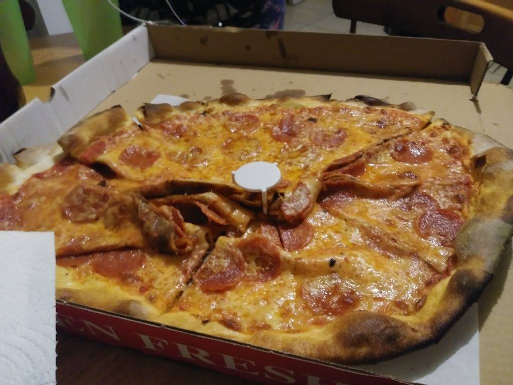 Park Pizza | restaurant | 493 Cooke St, Waterbury, CT 06710, USA | 2035730811 OR +1 203-573-0811