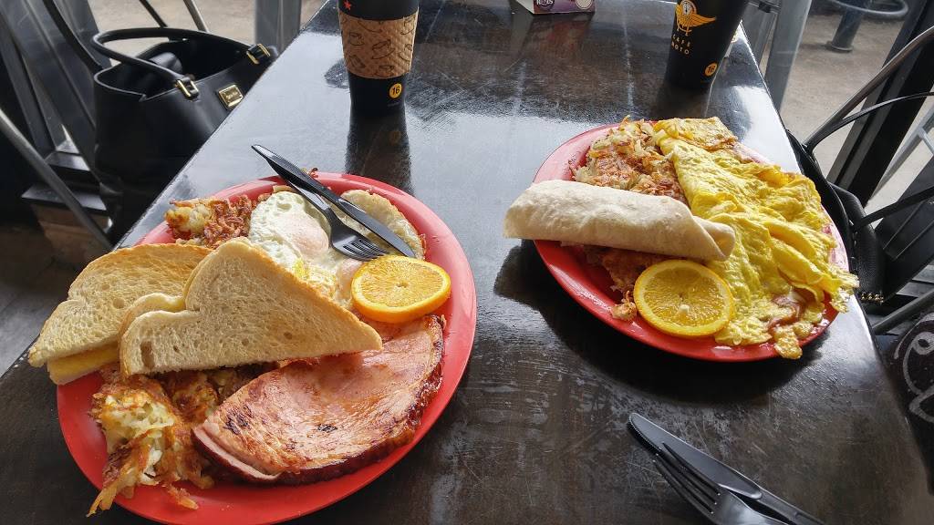 Angelos Burgers | restaurant | 2035 S Coast Hwy, Oceanside, CA 92054, USA | 7609679911 OR +1 760-967-9911