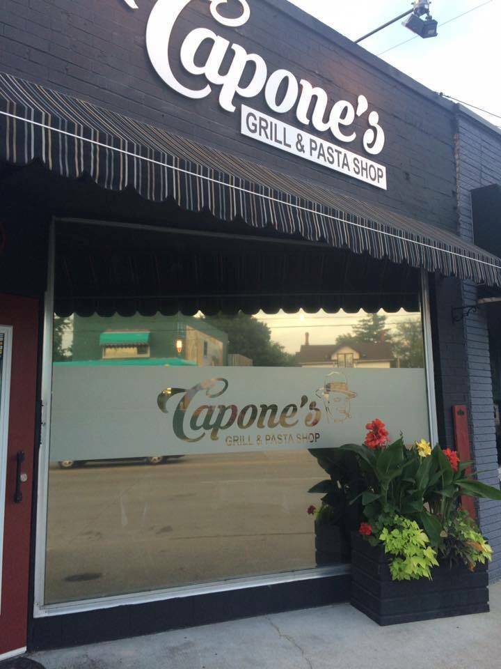 Capones Grill & Pasta Shop | restaurant | 5880 Wyandotte St E, Windsor, ON N8S 1M8, Canada | 5199440128 OR +1 519-944-0128