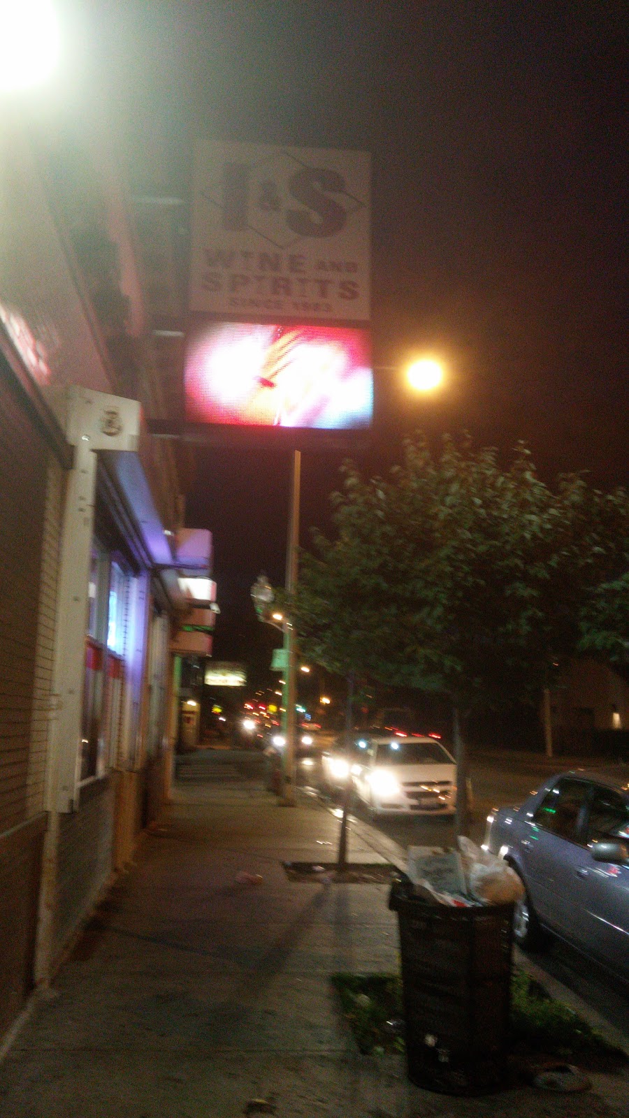 I & S Wine & Spirits | meal takeaway | 1025 W 63rd St, Chicago, IL 60621, USA | 7734343896 OR +1 773-434-3896