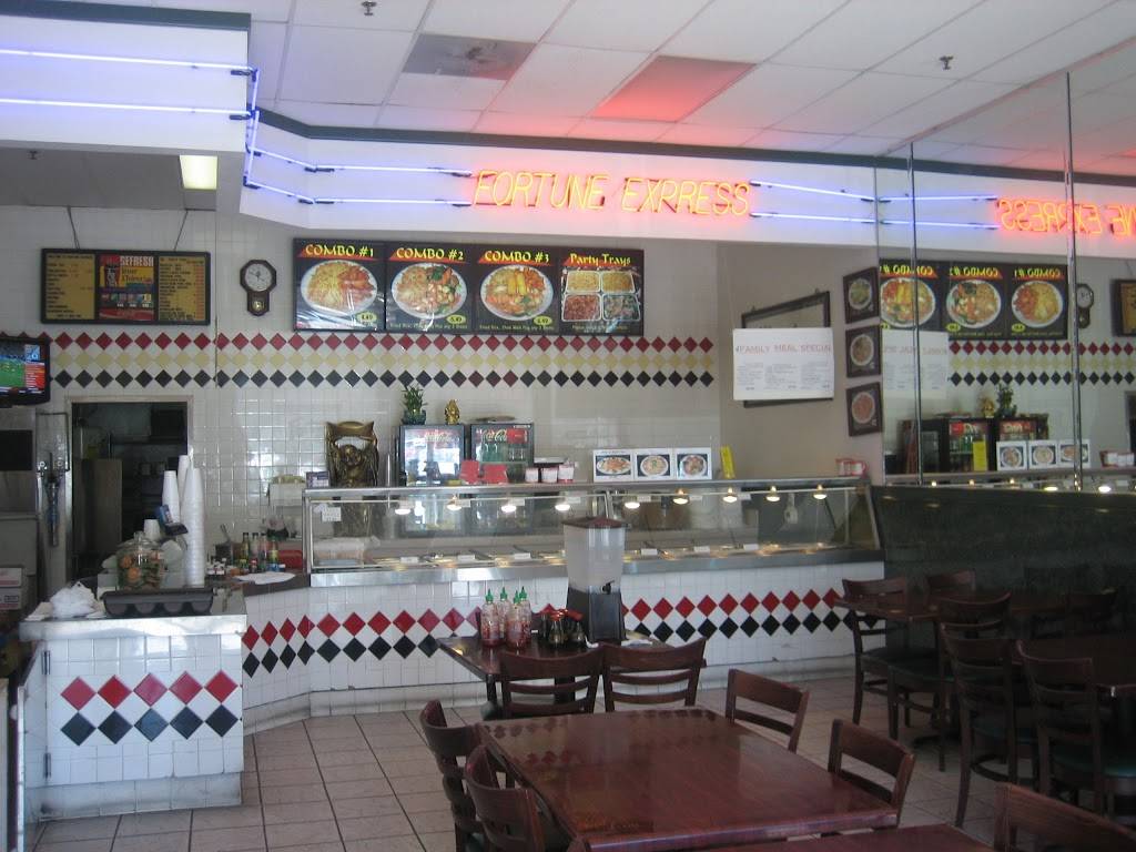 Fortune Express | restaurant | 24935 Pico Canyon Rd, Stevenson Ranch, CA 91381, USA | 6612842841 OR +1 661-284-2841