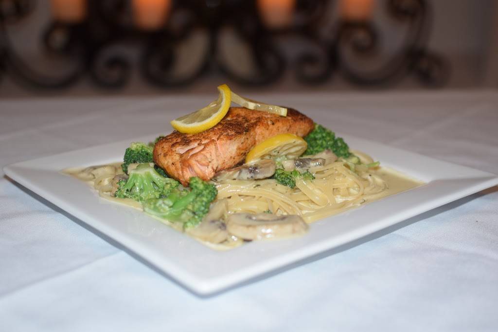 Vine Bistro | restaurant | 9734 N Kings Hwy, Myrtle Beach, SC 29572, USA | 8432327862 OR +1 843-232-7862